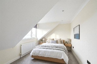 Sternhold Avenue, London, SW2