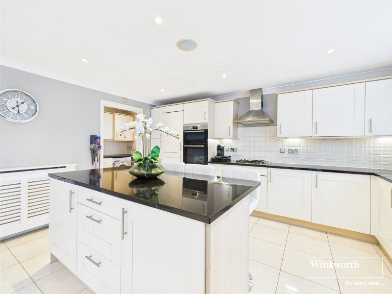 Rosyth Gardens, Newbury, Berkshire, RG14