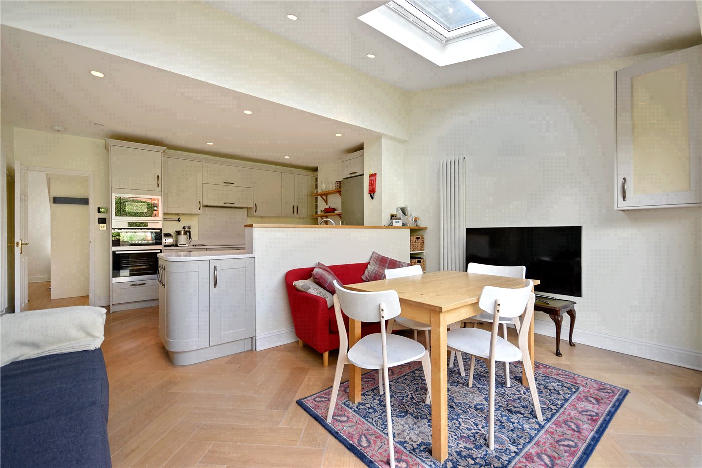 Kitchen/Reception