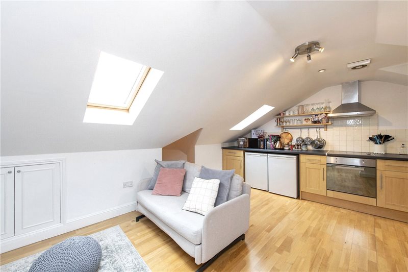 Wimbart Road, London, SW2