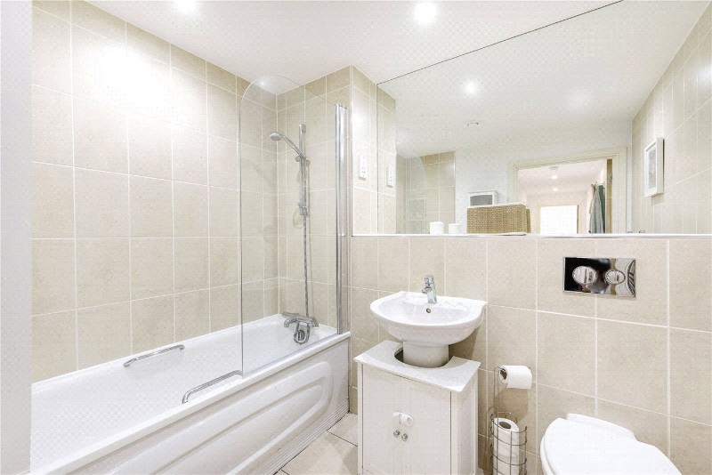 Northstand Apartments, Highbury Stadium Square, Highbury, N5