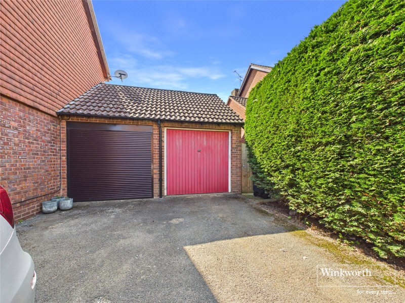 Malthouse Close, Thatcham, Berkshire, RG19