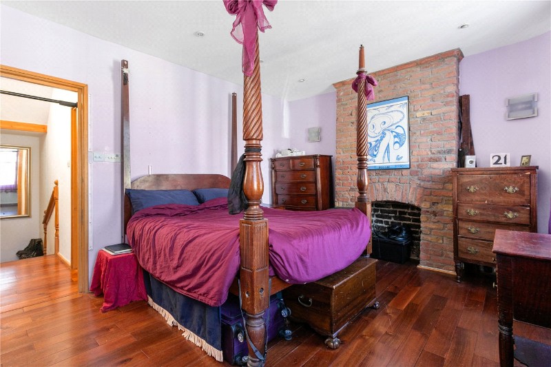 Listria Park, London, N16