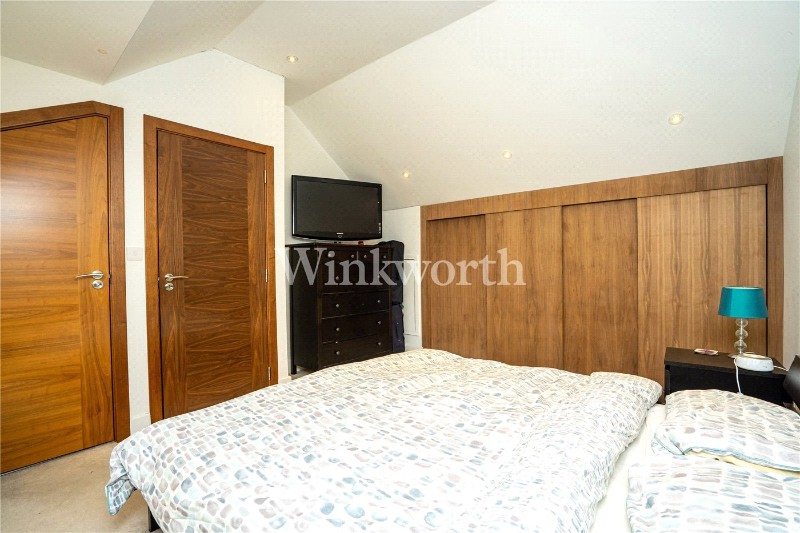Belz Drive, London, N15
