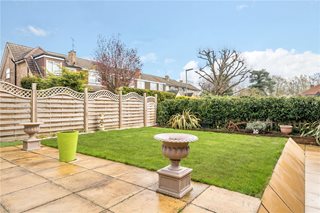 Hewlett Place, Bagshot, Surrey, GU19