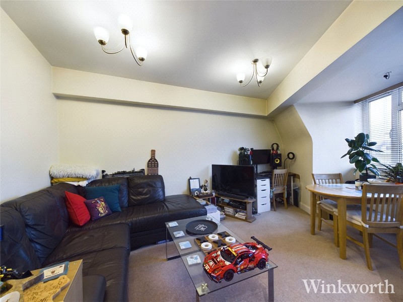 Grosvenor Parade, Uxbridge Road, London, W5