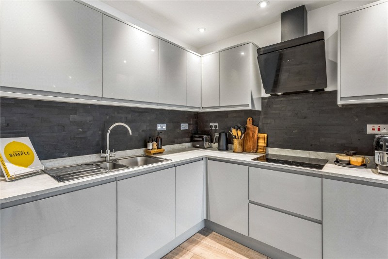 36 Grenfell Road, Mitcham, CR4