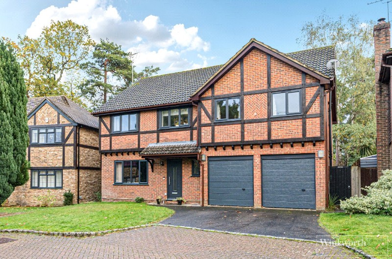 Weston Grove, Bagshot, Surrey, GU19