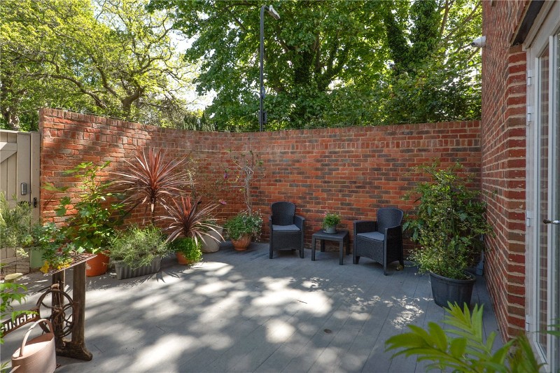 Old Ruttington Lane, Canterbury, Kent, CT1