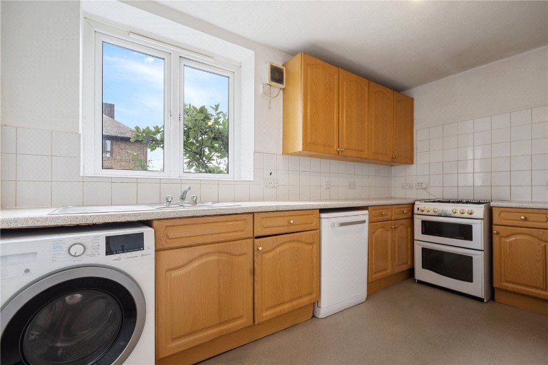 Weald Square, Upper Clapton Road, London, E5
