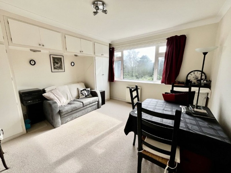 West Cliff Road, Bournemouth, BH4