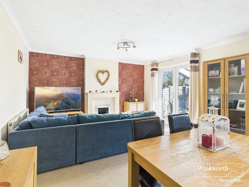 Derwent Road, Thatcham, Berkshire, RG19