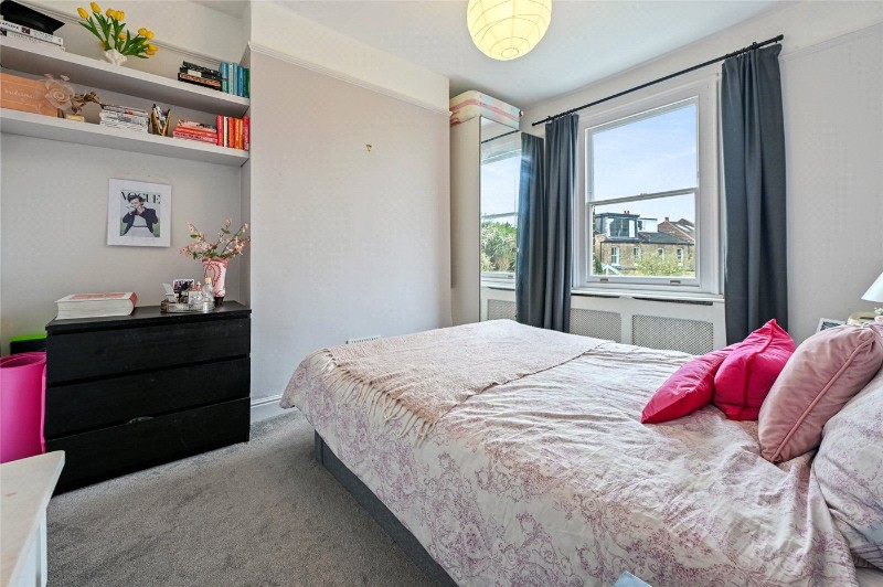 Wormholt Road, London, W12