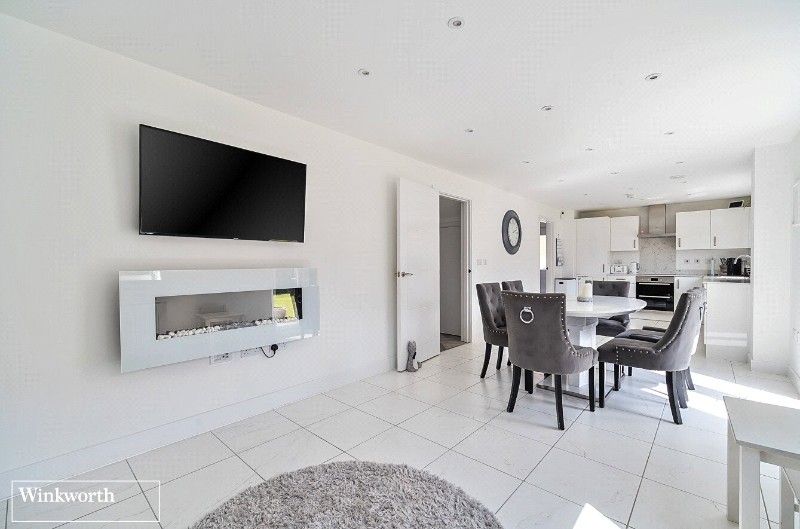 Freshfields Close, Basingstoke, Hampshire, RG23