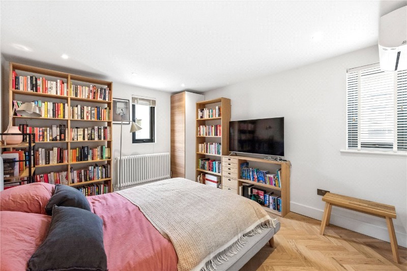 Powerscroft Road, London, E5
