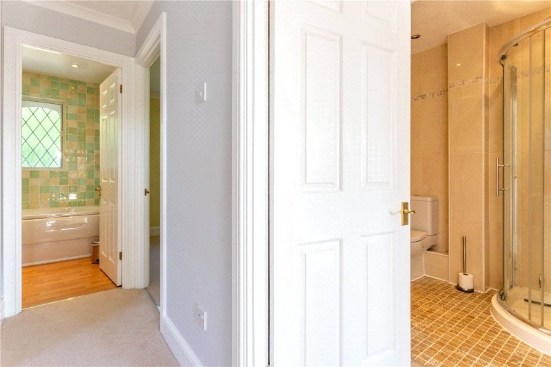 Hawkesworth Drive, Bagshot, GU19