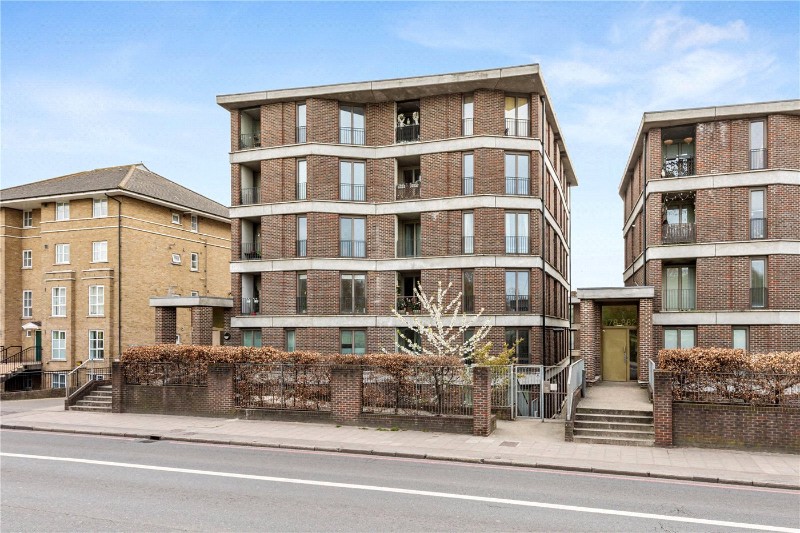 Seven Sisters Road, London, N4