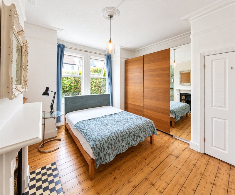 Fallsbrook Road, London, SW16