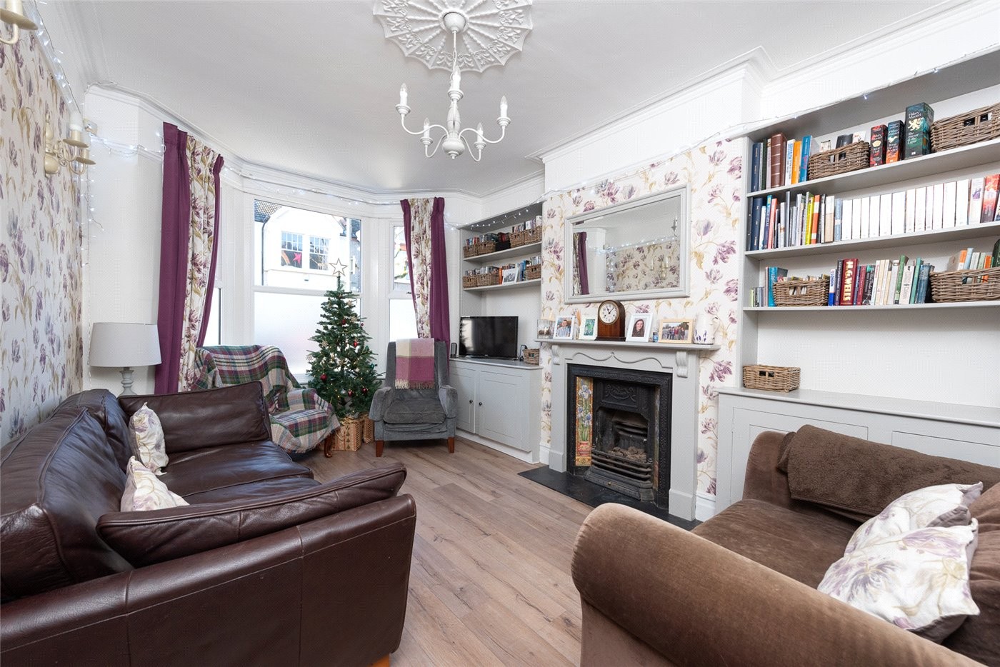 5 bedroom property for sale in Pulborough Road, Southfields, SW18 (Ref