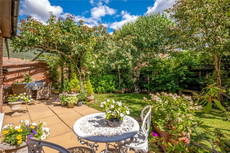 Farnell Drive, Stratford-upon-Avon, Warwickshire, CV37