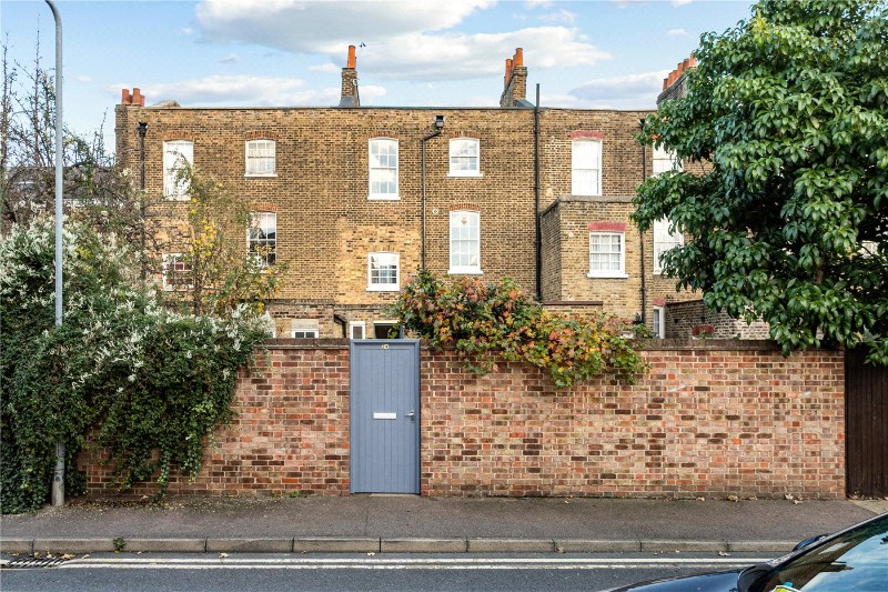 Smalley Close, London, N16