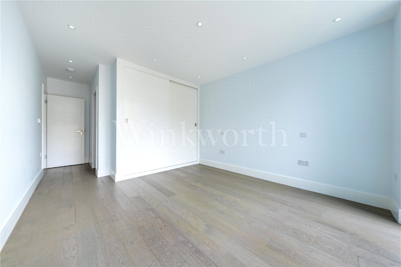 The Vale, London, NW11