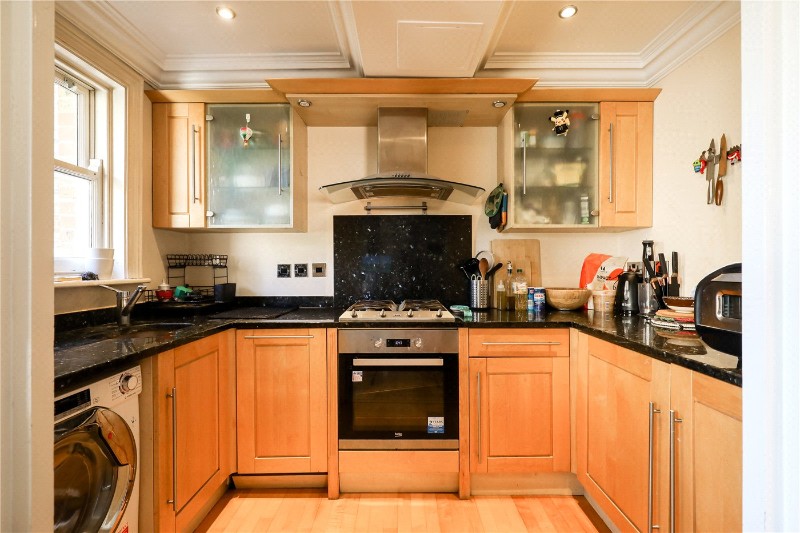 North Common Road, London, W5