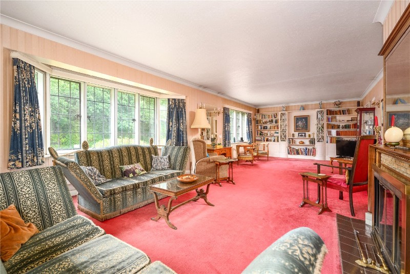 Byfleet Road, Cobham, Surrey, KT11