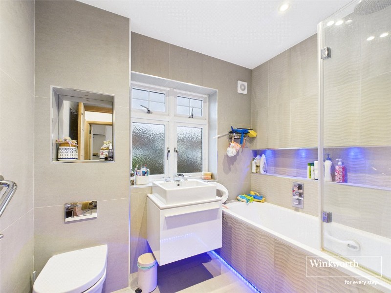 Buxton Avenue, Caversham, Reading, Berkshire, RG4