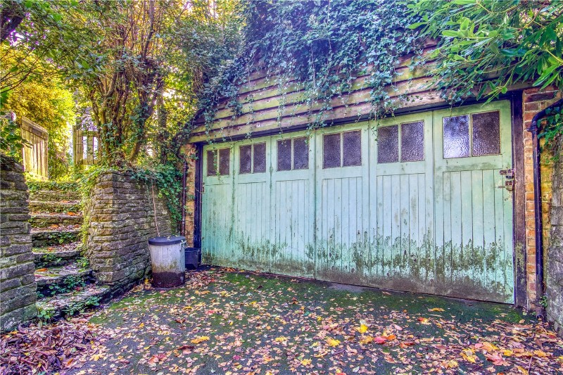 Kings Avenue, Poole, BH14