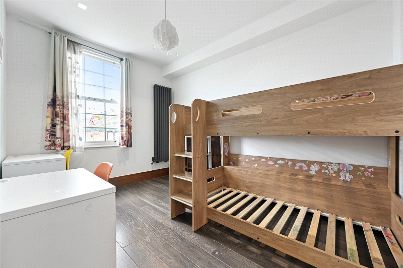 Thorpebank Road, London, W12
