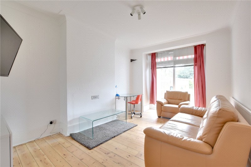 Charlton Road, Charlton, London, SE7