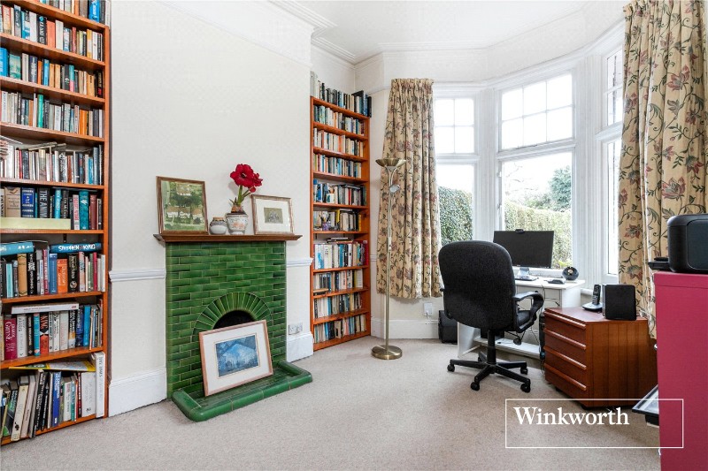 Etchingham Park Road, Finchley, London, N3