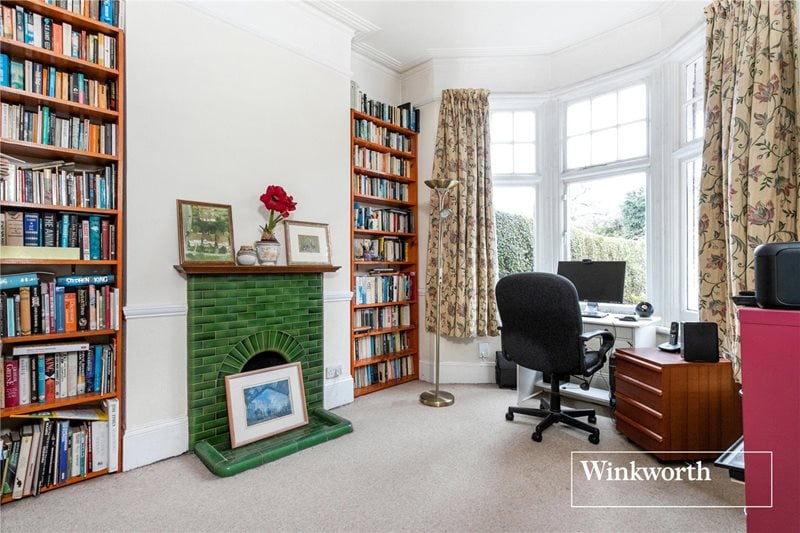 Etchingham Park Road, Finchley, London, N3