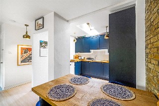 Archway Road, London, N6