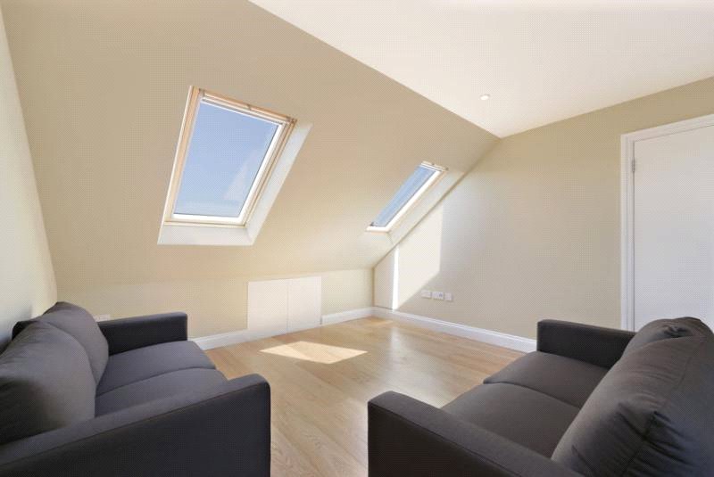 Collingbourne Road, London, W12