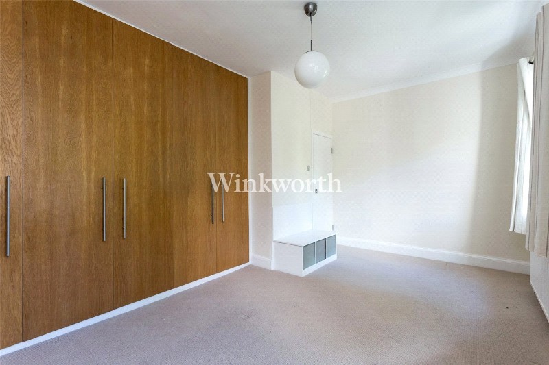Alexandra Park Road, London, N22