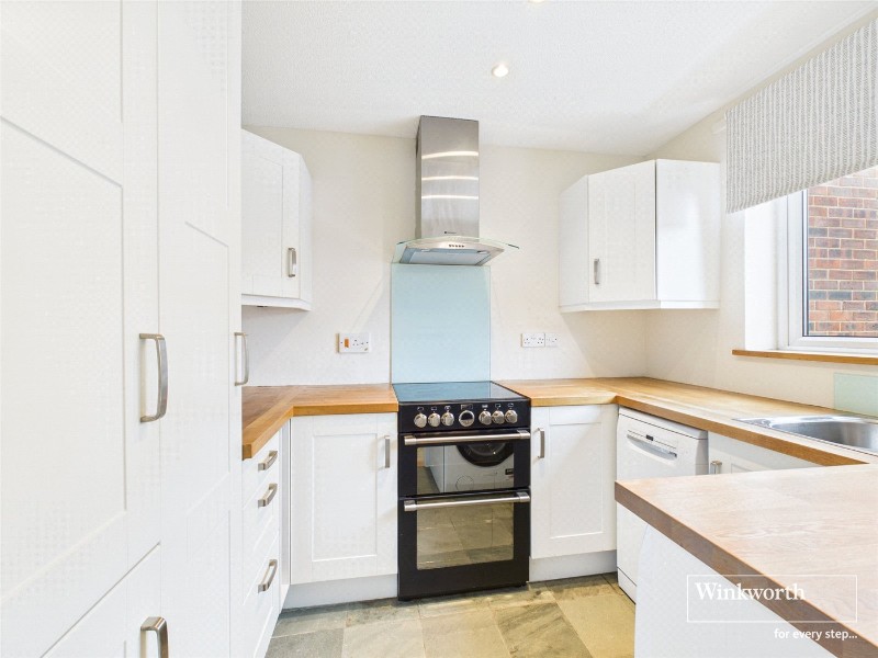 Lipscombe Close, Newbury, Berkshire, RG14