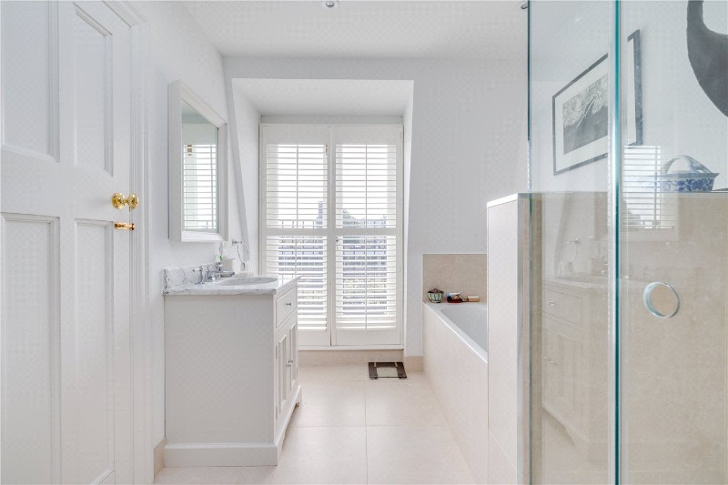 Daisy Lane, London, SW6