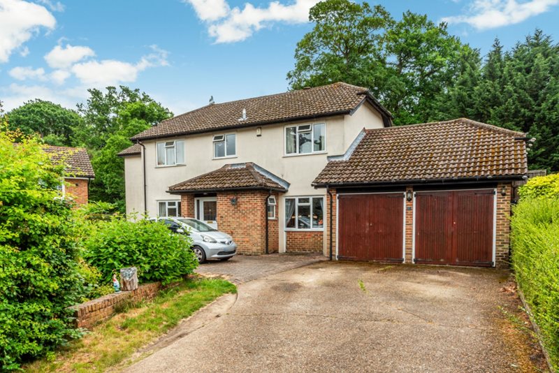 Rolinsden Way, Keston, BR2