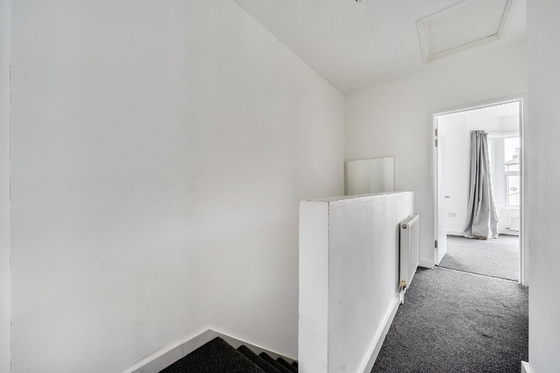 Whitehorse Lane, London, SE25