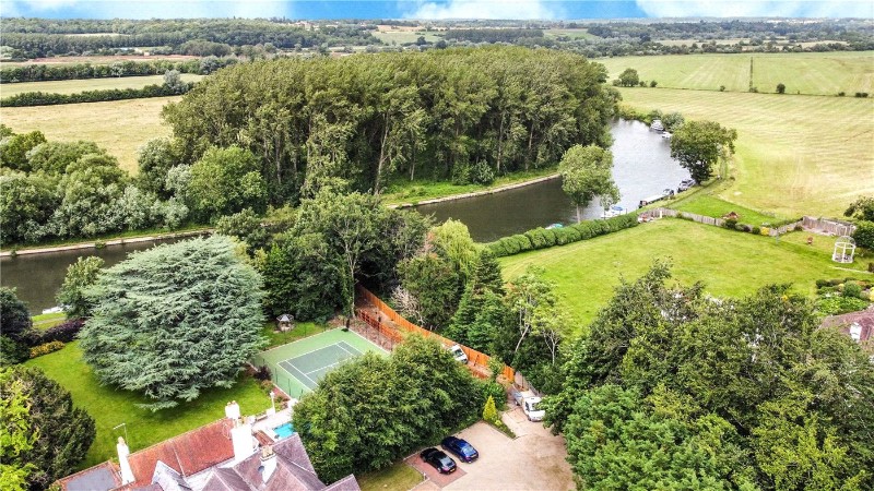 Hobbs House, Thames Street, Sonning, Reading, RG4