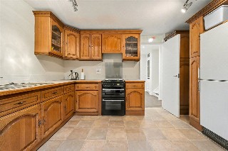 Aldeburgh Close, London, E5