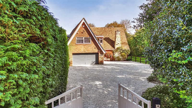 Fox Hill, Farley Hill, Reading, Berkshire, RG7