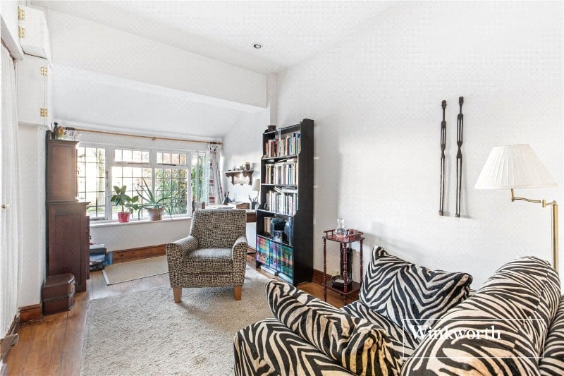 Friars Avenue, Whetstone, London, N20