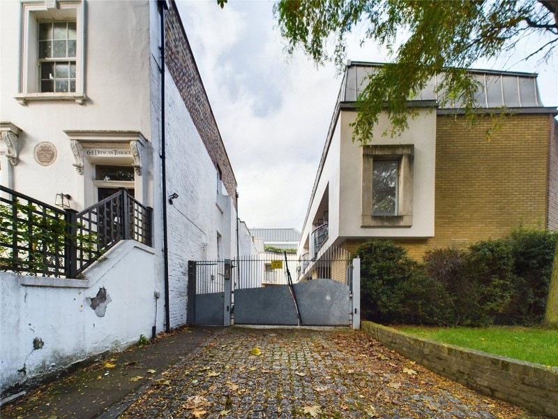 Bridel Mews, London, N1