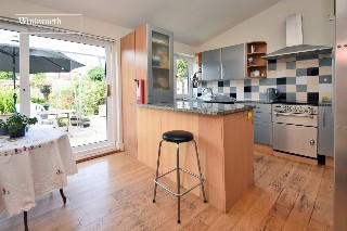 Bridgewood Road, Worcester Park, KT4