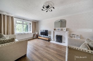 Drayhorse Drive, Bagshot, Surrey, GU19