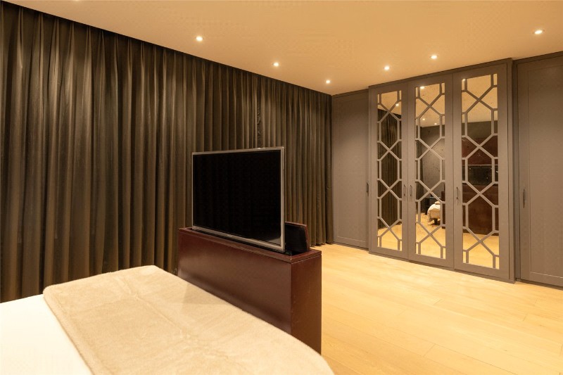 Elgin Avenue, London, W9