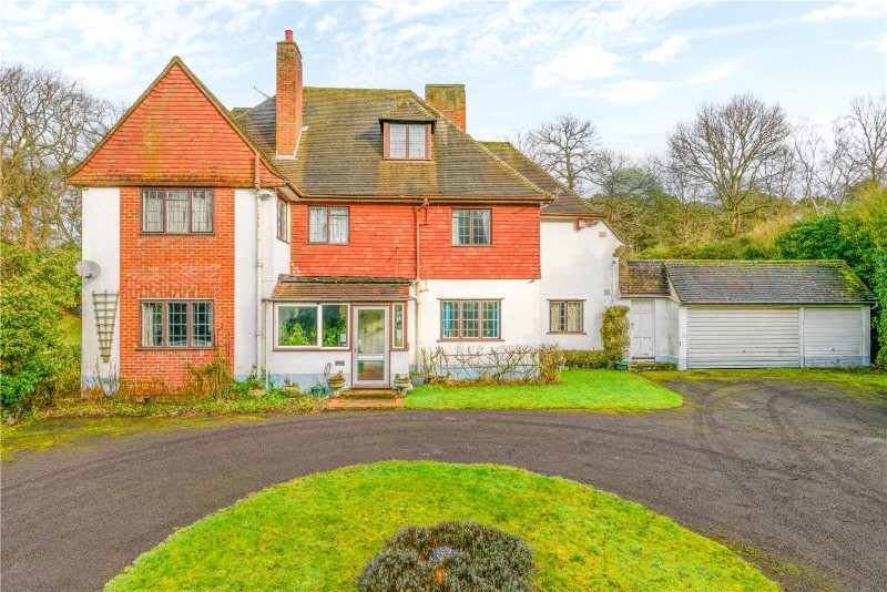 Byfleet Road, Cobham, Surrey, KT11